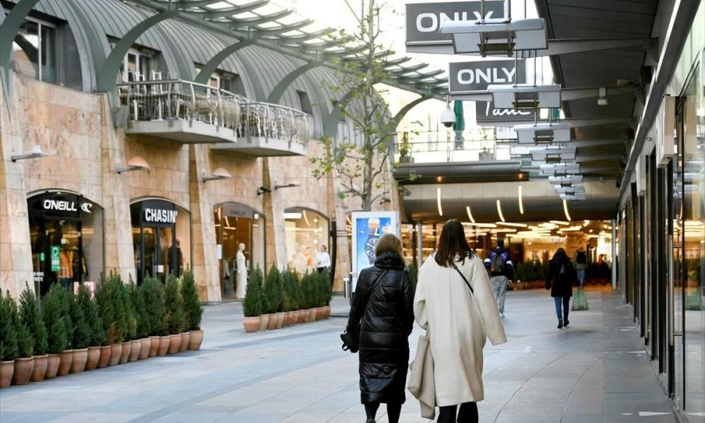 Ολλανδία: Ένα βήμα πίσω στην χαλάρωση των μέτρων